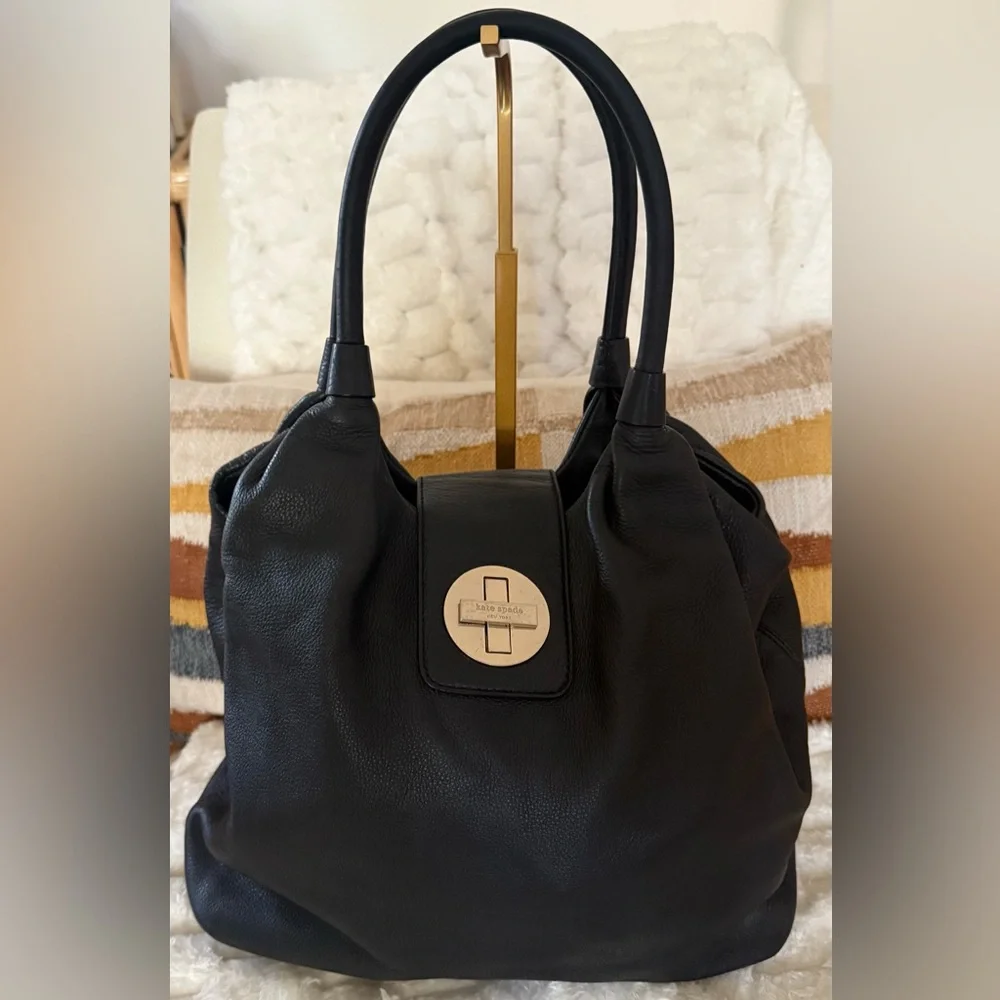 Kate Spade New York Bexley Stevie Black Pebbled Leather Shoulder Bag - Picture 1 of 9
